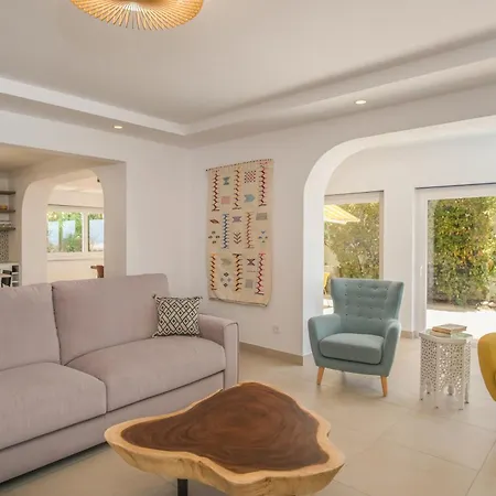 Peaceful Ocean View *